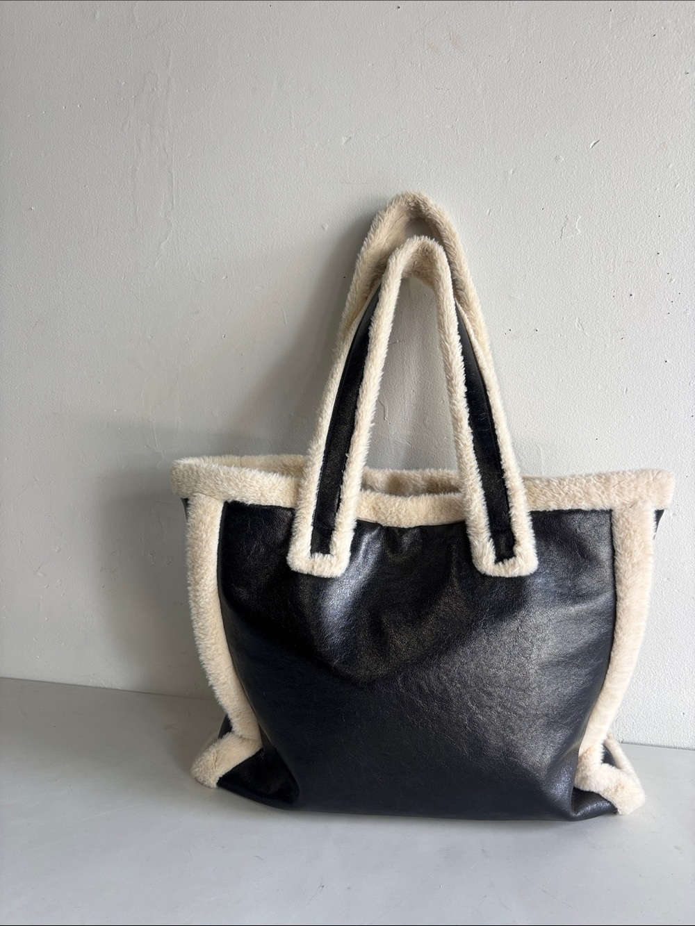 Kelly & Katie Black Faux Leather Tote with Cream Sherpa Trim
